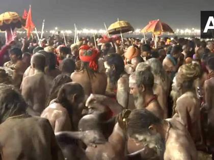 WATCH MahaKumbh 2025 Prayagraj Naga Sadhus take holy dip Triveni Sangam sacred confluence of three rivers Ganga, Yamuna Saraswati Basant Panchami see video | WATCH MahaKumbh 2025 Prayagraj: घोड़े पर सवार, गले में माला और त्रिशूल?, अमृत स्नान पर नागा साधु आकर्षण केंद्र?, देखें मनमोहक वीडियो और फोटो