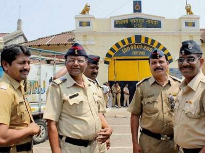 Nagpur Give us 11 crore rupees blow up hospital vehicle loaded gas cylinders Accused Neeraj Gandhi threatens Dr Mahesh Phulwani sending WhatsApp message  Maharashtra | Nagpur: 11 करोड़ रुपये दे दो नहीं तो गैस सिलेंडर से अस्पताल उड़ा देंगे?, आरोपी नीरज गांधी ने डॉ. महेश फुलवानी को व्हाट्सएप संदेश भेजकर दी धमकी