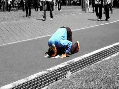 importance of friday prayer in islam | मस्जिद के अलावा कहां पढ़ सकते हैं नमाज, जुमे की नमाज क्यों है जरूरी importance of friday prayer in islam | मस्जिद के अलावा कहां पढ़ सकते हैं नमाज, जुमे की नमाज क्यों है जरूरी