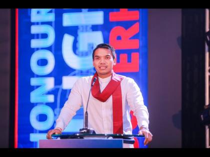 sri lanka economic crisis pm mahinda rajapaksa's son called the ban on social media useless | श्रीलंका आर्थिक संकट: PM महिंदा राजपक्षे के बेटे ने सोशल मीडिया पर पाबंदी को बताया बेतुका, कहा- मैं खुद VPN इस्तेमाल कर रहा हूं sri lanka economic crisis pm mahinda rajapaksa's son called the ban on social media useless | श्रीलंका आर्थिक संकट: PM महिंदा राजपक्षे के बेटे ने सोशल मीडिया पर पाबंदी को बताया बेतुका, कहा- मैं खुद VPN इस्तेमाल कर रहा हूं