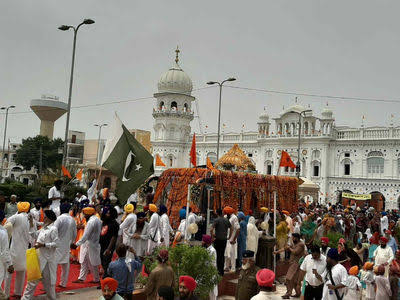 History of Nankana Sahib in Pakistan, Why it is so significant for sikh community | सिखों के लिए इतना अहम क्यों है पाकिस्तान स्थित ननकाना साहिब गुरुद्वारा, जानिए यहां का इतिहास
