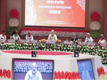 PM Modi's 'one state, one global destination' pitch at Niti Aayog meet | नीति आयोग की बैठक में प्रधानमंत्री मोदी का 'एक राज्य, एक वैश्विक गंतव्य' का नारा PM Modi's 'one state, one global destination' pitch at Niti Aayog meet | नीति आयोग की बैठक में प्रधानमंत्री मोदी का 'एक राज्य, एक वैश्विक गंतव्य' का नारा