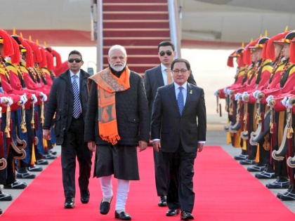 PM Narendra Modi arrives in Seoul Republic of Korea, What to expect from his visit | पीएम नरेंद्र मोदी का सियोल में जोरदार स्वागत, जानें क्यों अहम है दक्षिण कोरिया की दो दिवसीय यात्रा