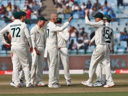 Ind Vs Aus 2nd Test Australia lead 62 runs IND 262 AUS 263- 61-1 Marnus Labuschagne Travis Head 38 balls 37 runs | Ind Vs Aus 2nd Test: ऑस्ट्रेलिया को 62 रन की बढ़त, 9 विकेट शेष, दूसरे दिन हेड और लाबुशेन ने तेजी से जोड़े रन, लियोन ने 22वीं बार झटके पांच विकेट