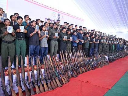 amit shah naxal Giving up gunpowder, now preparing for Mars in the jungle? Naxalites to be wiped out from India by March 2026 | बारूद से तौबा अब जंगल में मंगल की तैयारी, मार्च 2026 तक भारत से नक्सलियों का सफाया?