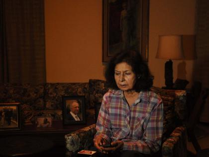 "Hindutva" violence should be ignore: Nayantara Sehgal | हिंसा फैलाते 'हिंदुत्व' को नकारें: नयनतारा सहगल