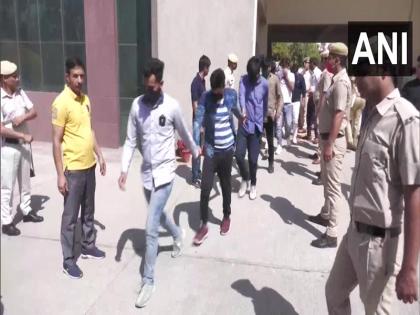 Need to beware of hi-tech gangs of thugs | ब्लॉग: ठगों के हाईटेक गिरोहों से सावधान रहने की जरूरत Need to beware of hi-tech gangs of thugs | ब्लॉग: ठगों के हाईटेक गिरोहों से सावधान रहने की जरूरत