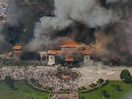 Nepal violence 30 dead 1033 injured mob killed 3 policemen former Chief Justice Sushila Karki will take command | नेपाल हिंसाः 30 की मौत और 1033 घायल, भीड़ ने तीन पुलिसकर्मियों को मार डाला, पूर्व मुख्य न्यायाधीश सुशीला कार्की संभालेंगी कमान