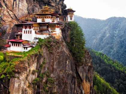 Travel Special: Visit to Bhutan in summer vacation | ट्रैवेल विशेष: दिमाग और मन को तरोताजा कर देंगे भूटान के खूबसूरत नजारे