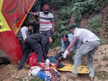 Andhra Pradesh Alluri Sitarama Raju district 8 killed as bus carrying pilgrims overturns in horrific accident CM Naidu expresses grief | Andhra Pradesh: तीर्थयात्रियों से भरी बस पलटने से भयावह हादसा, 8 की मौत, अन्य घायल; CM नायडू ने जताया दुख Andhra Pradesh Alluri Sitarama Raju district 8 killed as bus carrying pilgrims overturns in horrific accident CM Naidu expresses grief | Andhra Pradesh: तीर्थयात्रियों से भरी बस पलटने से भयावह हादसा, 8 की मौत, अन्य घायल; CM नायडू ने जताया दुख