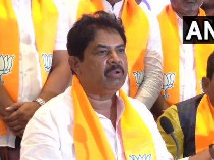who is R Ashok Karnataka BJP Meeting BJP appoints Vokkaliga strongman R Ashok as Leader of Opposition in Karnataka see video | Karnataka BJP Meeting: कौन हैं आर अशोक, लिंगायत के बाद वोक्कालिगा वोट पर नजर, लोकसभा चुनाव से पहले कर्नाटक बीजेपी ने खेला दांव, देखें वीडियो