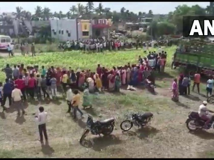 Maharashtra Nine members a family found dead in Sangli police investigation underway | सांगलीः एक ही परिवार के नौ सदस्य जहर पीकर दे दी जान, जानें क्या है पूरा मामला