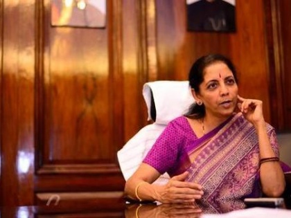 lokmat exclusive interview with finance minister nirmala sitharaman | एक्सक्लूसिव: एटीएम की तरह काम करेंगे बैंक-वित्त मंत्री निर्मला सीतारमण