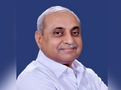 gujarat budget 2018 Free cycles for 1.84 lakh girls | गुजरात बजट 2018: 1.84 लाख लड़कियों को दी जाएगी फ्री में साइकिल, 64 करोड़ का ऐलान