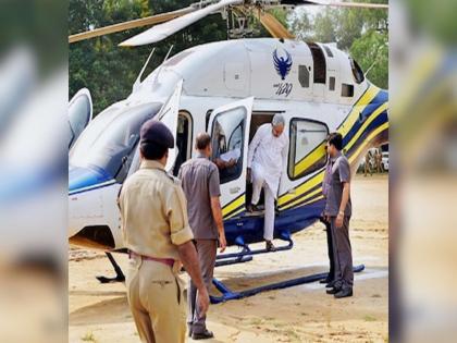 A high-tech helicopter has been hired for Bihar Chief Minister Nitish Kumar for Rs 2 crore per month | बिहार के मुख्यमंत्री नीतीश कुमार के लिए हर महीने 2 करोड़ रुपए किराए पर लिया गया है हाईटेक हेलीकॉप्टर
