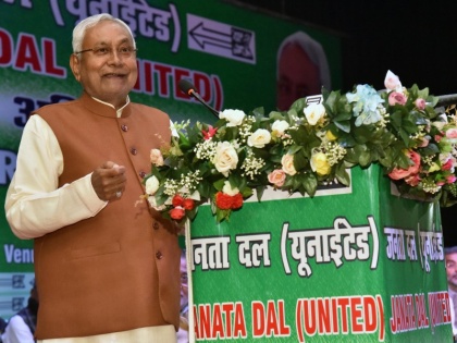 Bihar: BJP took a jibe at the politics of Nitish Kumar's visit, said- he should now take out the Kanwar Yatra | बिहार: नीतीश कुमार की यात्रा की सियासत पर भाजपा ने कसा तंज, कहा- उन्हें अब कांवड़ यात्रा निकालनी चाहिए