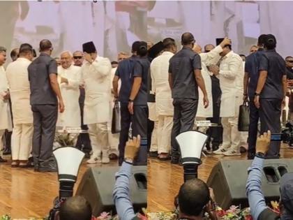 Nitish Kumar refuses ‘topi' at Madarsa event, puts it on Minister Zama Khan's head, instead | WATCH: नीतीश कुमार ने मदरसा कार्यक्रम में टोपी पहनने से किया इनकार, मंत्री ज़मा खान के सिर पर रखी
