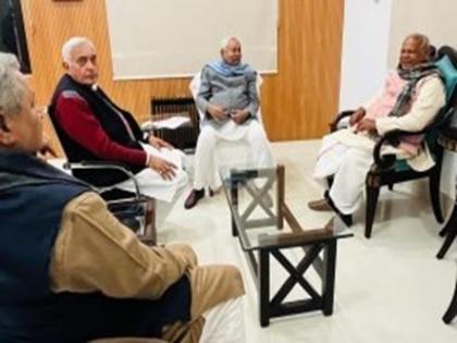 Union Minister Jitan Ram Manjhi met Chief Minister Nitish Kumar, politics heated up, gave clarification | केन्द्रीय मंत्री जीतन राम मांझी ने की मुख्यमंत्री नीतीश कुमार से मुलाकात, गरमायी सियासत, दी सफाई Union Minister Jitan Ram Manjhi met Chief Minister Nitish Kumar, politics heated up, gave clarification | केन्द्रीय मंत्री जीतन राम मांझी ने की मुख्यमंत्री नीतीश कुमार से मुलाकात, गरमायी सियासत, दी सफाई