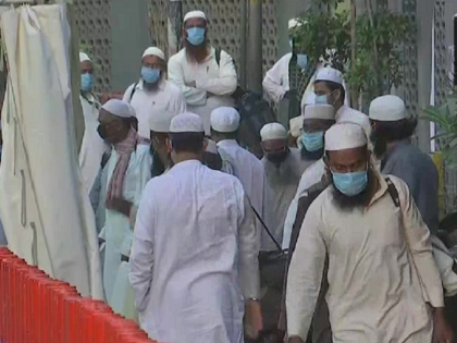 Coronavirus outbreak police Search operation in four mosques of gonda district of Uttar Pradesh 50 external detained | Coronavirus: उत्तर प्रदेश के इस जिले की चार मस्जिदों में पुलिस का सर्च अभियान, मिले 50 बाहरी जमाती, सभी को किया गया अलग