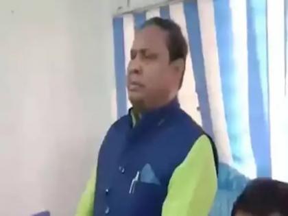 news west bengal bharatpur mla Humayun Kabir allegedly threatens police officer to being transfer if not listen to him | थाने के सामने टेबल पर दोनों पैर रख बैठुंगा, तब समझोगे हुमायूं कबीर क्या चीज है; टीएमसी विधायक का कथित धमकी वाला वीडियो हुआ वायरल news west bengal bharatpur mla Humayun Kabir allegedly threatens police officer to being transfer if not listen to him | थाने के सामने टेबल पर दोनों पैर रख बैठुंगा, तब समझोगे हुमायूं कबीर क्या चीज है; टीएमसी विधायक का कथित धमकी वाला वीडियो हुआ वायरल