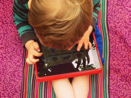 Sweden cuts phone use No screens before age 2 Swedish health authority tells parents Stockholm syndrome falls flat kids screen time How Much Screen Time Have? | Sweden cuts phone use: टीवी और मोबाइल ‘स्क्रीन’ से दूर रहेंगे इस देश के बच्चे?, सरकार ने जारी किया गाइडलाइन Sweden cuts phone use No screens before age 2 Swedish health authority tells parents Stockholm syndrome falls flat kids screen time How Much Screen Time Have? | Sweden cuts phone use: टीवी और मोबाइल ‘स्क्रीन’ से दूर रहेंगे इस देश के बच्चे?, सरकार ने जारी किया गाइडलाइन