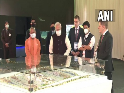 Prime Minister Narendra Modi inaugurates the Noida International Airport in Gautam Buddh Nagar | Noida International Airport: प्रधानमंत्री नरेन्द्र मोदी ने नोएडा अंतर्राष्ट्रीय हवाई अड्डे की रखी नींव