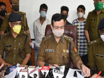 Noida News YouTuber nearly million followers arrested for murder of girlfriend's brother | गर्लफ्रेंड के भाई की हत्या के आरोप में चर्चित यू-ट्यूबर गिरफ्तार, नोएडा में हुआ था मर्डर, जानें पूरा मामला
