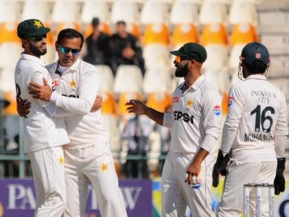 Pakistan vs West Indies, 2nd Test Live Score 2025 Noman ali 15-1 overs 41 runs 6 wickets WI all out 41-1 overs 10 wick 163 runs PAK 33-3 | Pakistan vs West Indies, 2nd Test 2025: नोमान अली ने झटके 6 विकेट, 41.1 ओवर, 10 विकेट और 163 रन, वेस्टइंडीज बेहाल