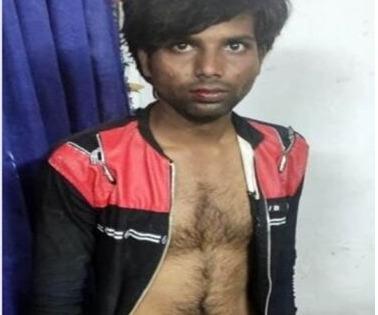 Indore joya kinnar refused make relation noor killed her divided body two parts threw one part road and kept one part box house mp police | इंदौरः रिलेशन बनाने से मना किया, हत्या कर शरीर को दो हिस्सों में बांटा, एक पार्ट को सड़क पर फेंका और दूसरे हिस्से को घर के पेटी में रखा, जानें