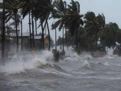 Cyclone Nisarga live updates After 129 years Maha cyclone will knock in Mumbai | Cyclone Nisarga: तूफान नहीं तबाही है 'निसर्ग', 129 साल बाद मुंबई पर मंडरा रहा महा चक्रवात का सबसे बड़ा खतरा, फोन चार्ज रखें, बत्ती और गैस करें ऑफ...