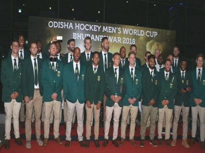 South African players arrive for Hockey World Cup on own funds | Hockey World Cup: खुद के खर्चे पर खेलने पहुंचे हैं दक्षिण अफ्रीकी खिलाड़ी, भारत से होगा पहला मैच