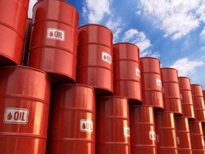 China ramps up crude oil stockpiles, as prices collapse | कच्चे तेल की घटते कीमतों का फायदा उठाने में जुटा चीन, बढ़ाया अपना तेल भंडार, सऊदी अरब में भेजे 84 टैंकर