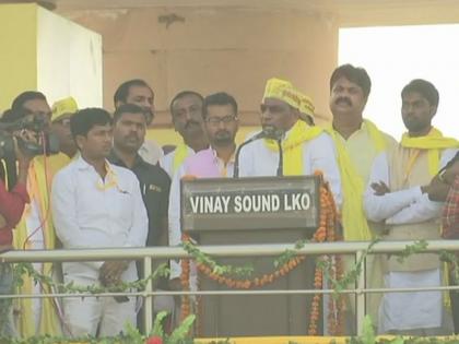 UP Minister & Suheldev Bharatiya Samaj Party chief OP Rajbhar attacks on BJP-Yogi Govt | योगी के मंत्री ने बीजेपी को जमकर लताड़ा, बोले- गुलामी नहीं करूंगा, 6 महीने के लिए बदलो सीएम UP Minister & Suheldev Bharatiya Samaj Party chief OP Rajbhar attacks on BJP-Yogi Govt | योगी के मंत्री ने बीजेपी को जमकर लताड़ा, बोले- गुलामी नहीं करूंगा, 6 महीने के लिए बदलो सीएम