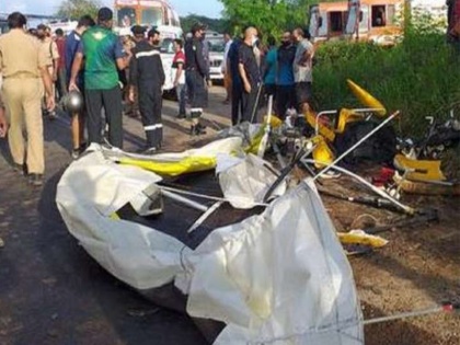 Kerala: 2 Navy officers killed after glider crashes in Kochi | केरलः नियमित उड़ान के दौरान एक ग्लाइडर हुआ दुर्घटनाग्रस्त, 2 नौसेना के अधिकारियों की हुई मौत