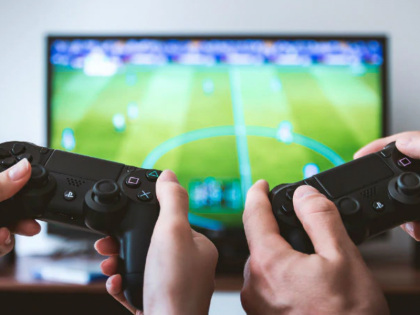 Supreme Court issues notice to Centre on 28% GST for online gaming companies | सुप्रीम कोर्ट ने ऑनलाइन गेमिंग कंपनियों के लिए 28% जीएसटी पर केंद्र को जारी किया नोटिस