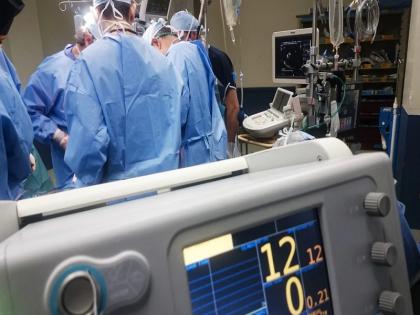 Pakistani doctor left surgery midway in UK to have sex with nurse | पाकिस्तानी डॉक्टर ने नर्स के साथ यौन संबंध बनाने के लिए ब्रिटेन में बीच में ही छोड़ दी सर्जरी