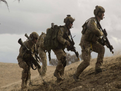 Israel Hamas War US vice-president Kamala Harris on sending troops to Israel or Gaza | Israel Hamas War: क्या इजराइल के समर्थन में अपनी सेना भी भेजेगा अमेरिका? जानिए उपराष्ट्रपति कमला हैरिस ने क्या जवाब दिया