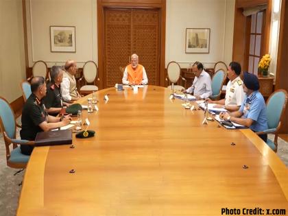 Pahalgam Attack Prime Minister Modi said, armed forces have complete freedom to decide target, time of action | Pahalgam Attack: प्रधानमंत्री मोदी ने कहा, सशस्त्र बलों को लक्ष्य, कार्रवाई का समय तय करने की पूरी छूट