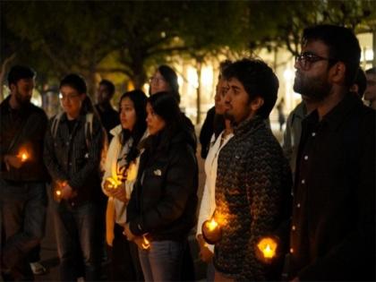 Pahalgam Attack took lives innocent people did you not feel any pain shot your husband laughing taking photos blog Kiran Chopra | Pahalgam Attack: निर्दोषों की जान ली, तै की दर्द न आया...?, पति को गोलियां मार दीं और हंस रहे हो, फोटो खींच रहे हो! Pahalgam Attack took lives innocent people did you not feel any pain shot your husband laughing taking photos blog Kiran Chopra | Pahalgam Attack: निर्दोषों की जान ली, तै की दर्द न आया...?, पति को गोलियां मार दीं और हंस रहे हो, फोटो खींच रहे हो!