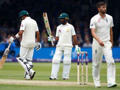 Pakistan takes 166 runs lead vs England in 2nd day of 1st test at lords | लॉर्ड्स टेस्ट: इंग्लैंड की मुश्किलें बढ़ीं, पाकिस्तान ने हासिल की 166 रन की मजबूत बढ़त