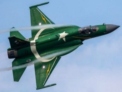 Pakistani fighter jets entered the Afghan border and bombed 'Tehreek-e-Taliban Pakistan' terror camps | पाकिस्तानी लड़ाकू विमानों ने अफगान सीमा में घुसकर 'तहरीक-ए-तालिबान पाकिस्तान' के आतंकी शिविरों पर बमबारी की