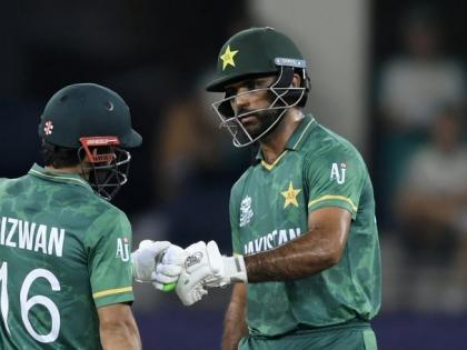 T20 World Cup highest total in Dubai 177 Mohammad Rizwan and Fakhar Zaman Captain Finch out on zeroPakistan vs Australia  | T20 World Cup: मोहम्मद रिजवान और फखर जमां ने किया धमाका, ऑस्ट्रेलिया के सामने 177 रन का लक्ष्य, कप्तान फिंच जीरो पर आउट