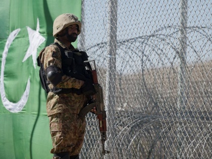 India can do surgical strike anytime, Pakistani Army Put On High Alert claims: Pakistan media | 'भारत फिर सर्जिकल स्‍ट्राइक करेगा', खौफ से पाकिस्‍तान ने सेना के लिए जारी किया हाई अलर्ट, पाकिस्तानी मीडिया का दावा