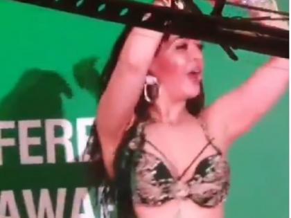 Belly dance in pakistan business summit in Baku, the capital of Azerbaijan, Video goes viral | वीडियो: विदेशी पूंजी निवेशकों की बैठक में पाकिस्तान सरकार ने लिया 'बेली डांस' सहारा, ट्विटर लोगों ने लगाई लताड़