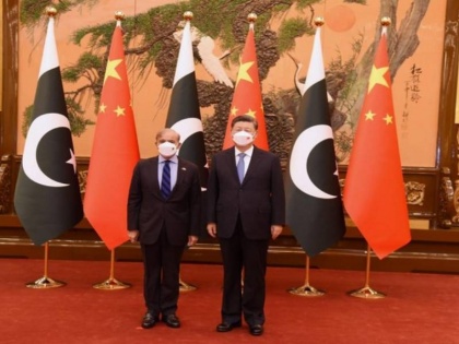 Pakistan China agree to further expand the China Pakistan Economic Corridor | पाक पीएम शहबाज शरीफ ने चीनी राष्ट्रपति शी जिनपिंग से की मुलाकात, CPEC का विस्तार करने पर दोनों सहमत