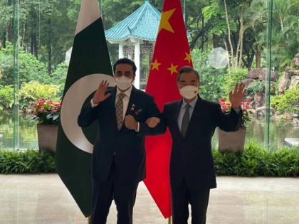 Chinese banks to loan 2.3 billion dollar to Pakistan within days | कुछ ही दिनों में पाकिस्तान को 2.3 अरब डॉलर का कर्ज देंगे चीनी बैंक, जानिए क्या है मामला