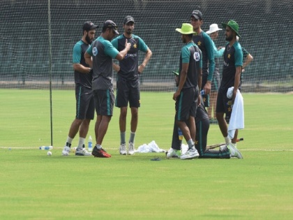 Sawai Mansingh Stadium removes pictures of Pakistan cricketers to condemn Pulwama attack | पुलवामा हमला: CCI और PCA के बाद अब सवाई मानसिंह स्टेडियम से भी हटाई गई पाकिस्तानी क्रिकेटर्स की तस्वीरें