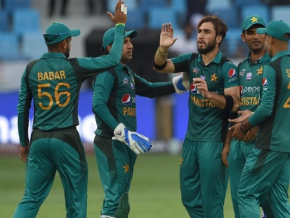asia cup 2018 pakistan beats hong kong in group a first match by 8 wickets | एशिया कप: हॉन्ग कॉन्ग के खिलाफ पाकिस्तान की बड़ी जीत में चमके उस्मान और इमाम-उल-हक