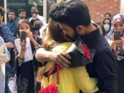 Pak university expels students after video of girl proposing to boy | पाकिस्तान: यूनिवर्सिटी में स्टूडेंट के प्रपोज करने व गले लगाने पर संस्थान ने लिया एक्शन, विश्वविद्यालय से निकाला गया बाहर, देखें वीडियो