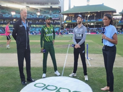 T20 world cup 2022 first semi-final New Zealand captain Kane Williamson wins toss opts to bat against Pakistan | टी20 विश्वकप सेमीफाइनल: न्यूजीलैंड ने जीता टॉस, पहले बल्लेबाजी करने का लिया फैसला, दोनों टीमों की ये है प्लेइंग इलेवन